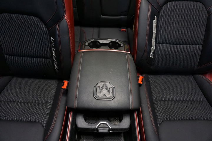 фото №5, Dodge ram 1500 rebel 2022 - сиденье сиденья диван комплект кожа подлокотник