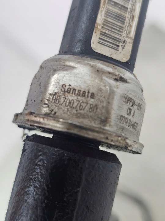 фото №8, Паливна рейка  citroen peugeot prtner 1.6 d 96852975