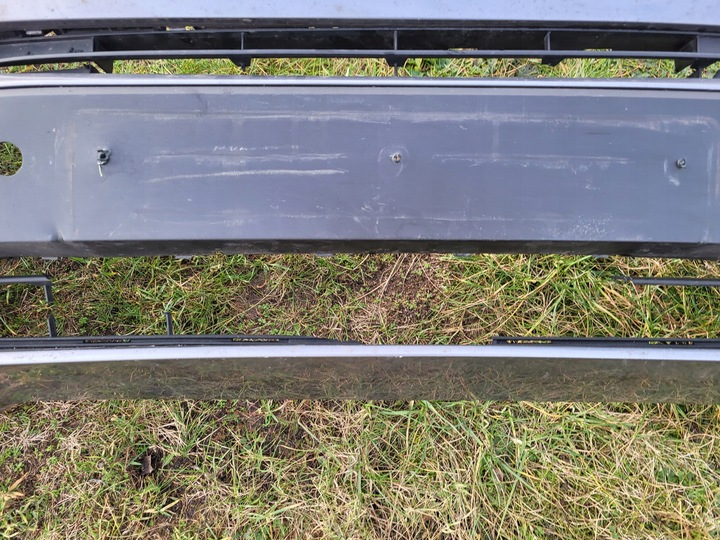 фото №8, Bmw x3 f25 рестайлинг бампер перед обычный решётки радиатора решётки установка pdc датчики