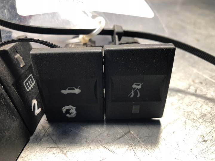 фото №7, Переключатели капот mondeo mk3 1s7t-13a350-bd