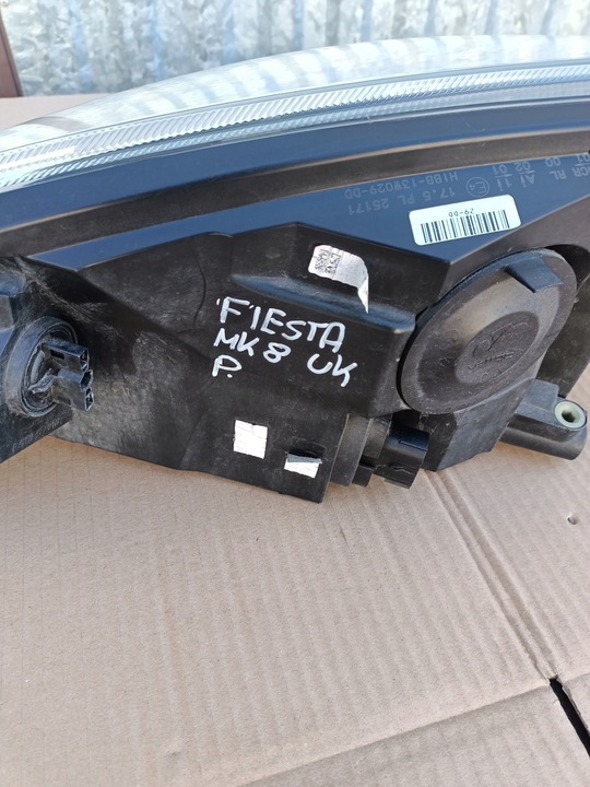 фото №13, Лампи фари лівий правий ford fiesta mk8