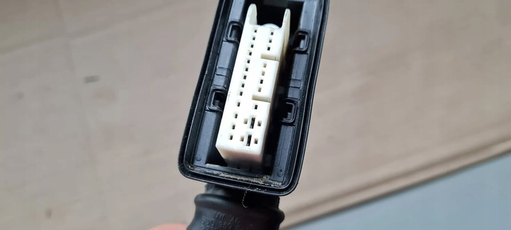 фото №14, S6 c7 4g a6 рестайлінг штекер роз'єм двері 4h0972702 s7 4g a7