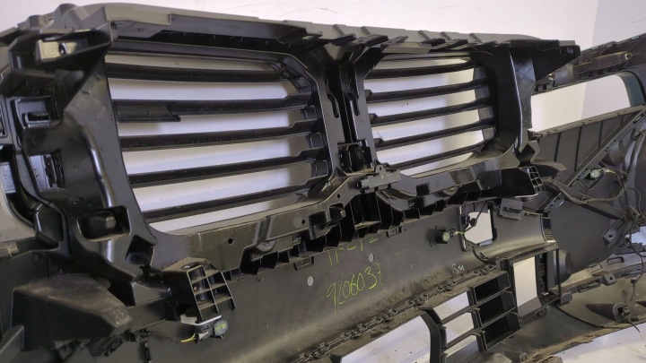 фото №7, Бампер перед передний решётка bmw g09 xm 5a3c7c0 m-power 416