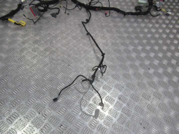 фото №9, Maserati levante установка жгут панели консоли 3.0 d