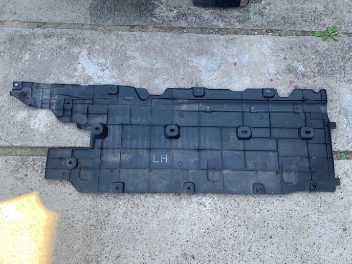 фото №3, Renault megane iv защита шасси левая