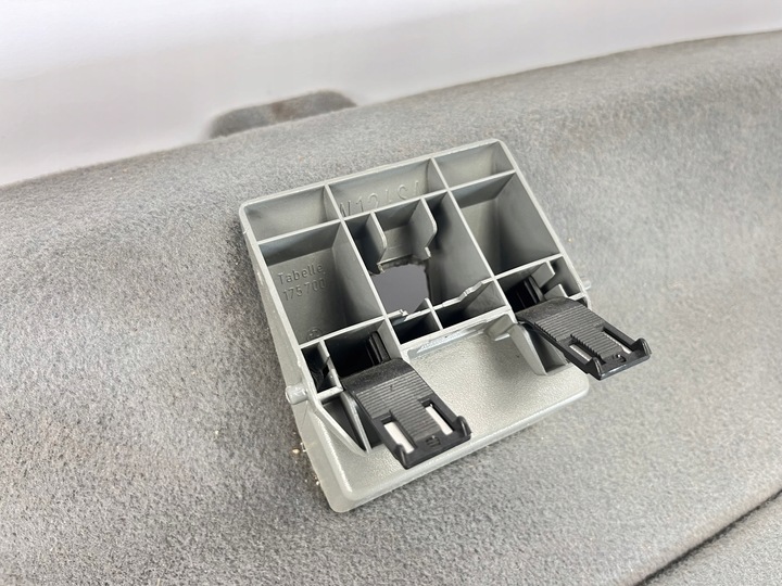 фото №13, Третє світло сплав mercedes w124 sedan оригінал полиця kpl 0008201049