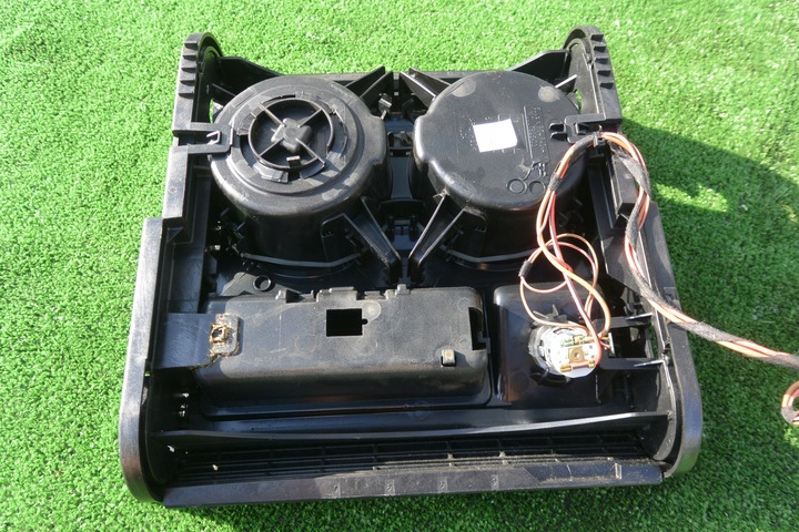 фото №8, Держатель na кружки жалюзи туннеля bmw x5 e70 lci