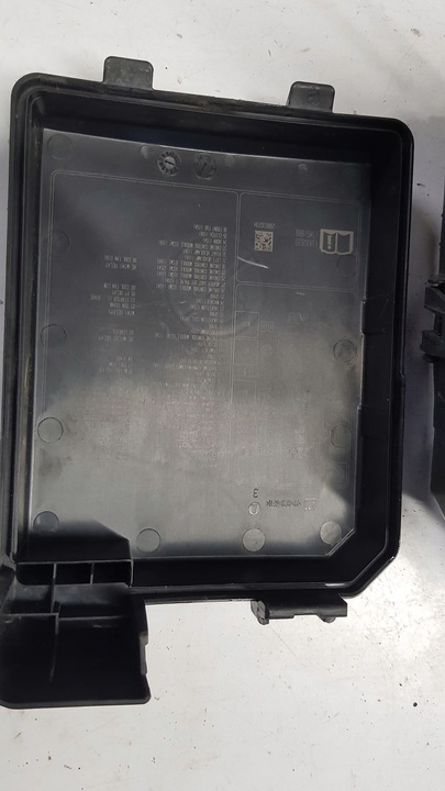 фото №8, Коробка запобіжників opel corsa e 1.3 cdti