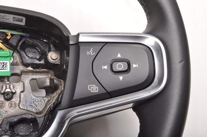 фото №8, Volvo xc40 руль кожаный 32366938 34358454 многофункциональная