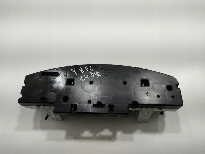 фото №7, Спідометр  toyota yaris ii 1.4 d4d 83800-0dg40 європа 2009-2012 рестайлінг