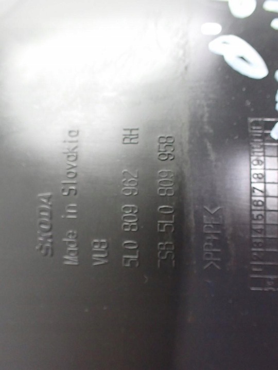 фото №7, Підкрилок праві перед оригінал 5l0809962 skoda yeti 12r