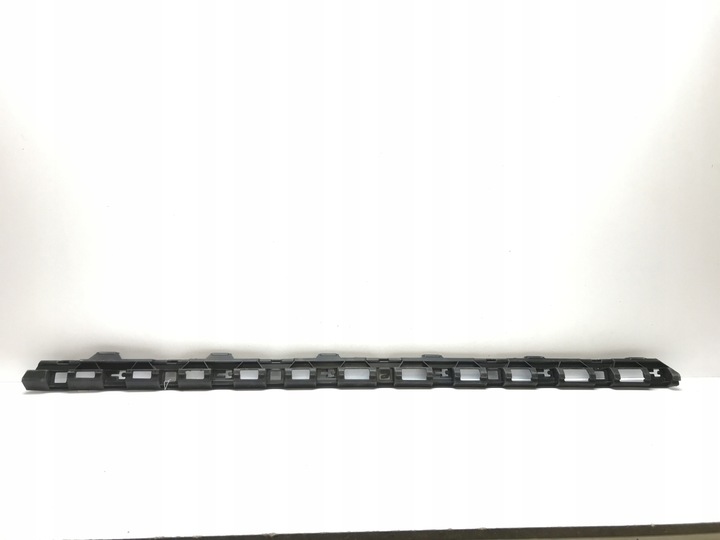 фото №1, Vw passat b8 кріплення планки порогової праві порога 3g0853946