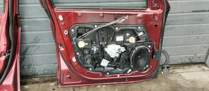 фото №9, Дверь передние правые правые перед jeep commander ii 21r- комплектные