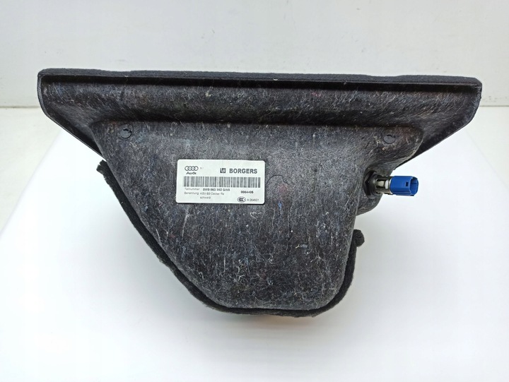 фото №7, Audi a4 s4 b9 8w 2020 права сторона обшивка / обшивки багажника 8w9863992g