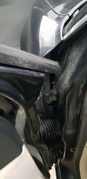 фото №1, Петля дверь перед зад passat b5 skoda superb 9910