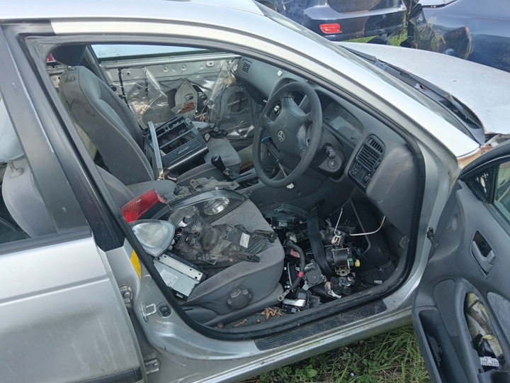 фото №11, Toyota avensis t22 прокладка двері кузовна ліва права перед зад 4d 5d