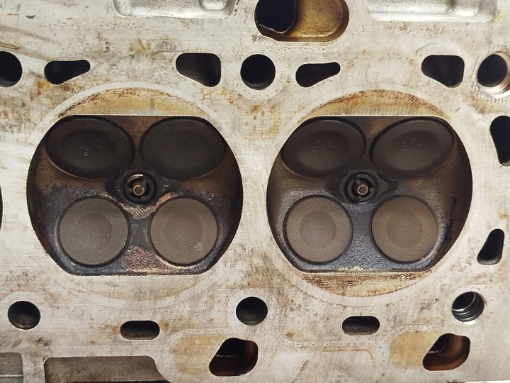 фото №9, Головка двигуна volvo 1001851 1001852 2.0 16v b4204s2 2