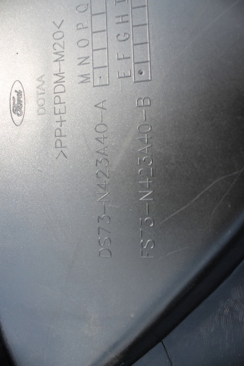 фото №8, Ford mondeo mk5 универсал vignale 2014- накладка крышки зад