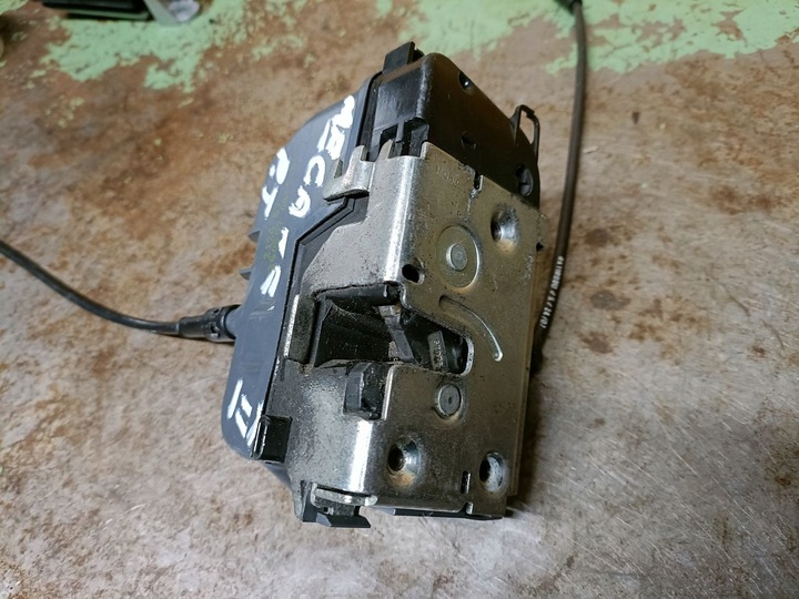 фото №1, Megane ii замок дверь правый зад 212467