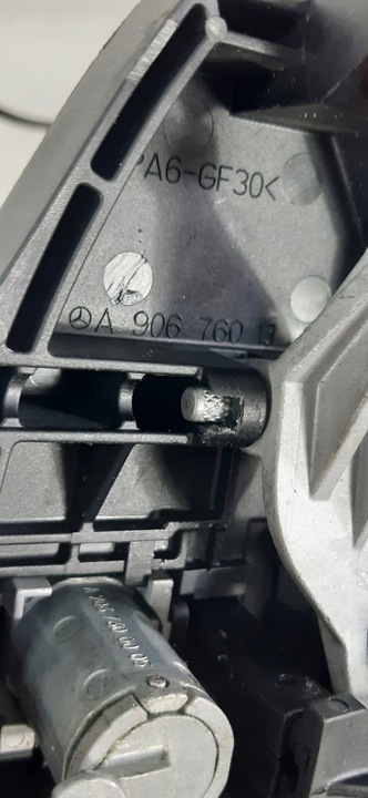 фото №10, Mercedes sprinter w906 ручка дверь правых зад a9067400835 a9067601334