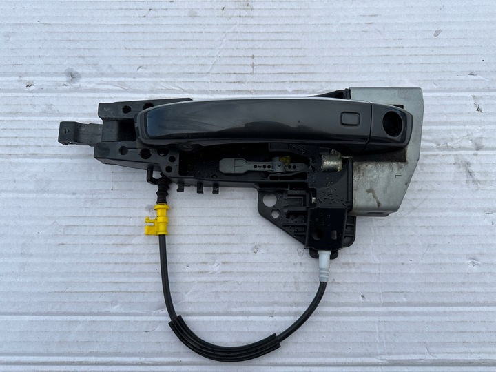 фото №1, Audi a6 c7 4g ручка дверь левых перед lz7l keyless go подсвечиваемая хром