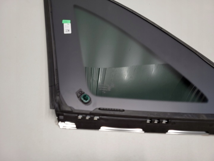 фото №8, Mercedes b клас w247 нова скло правий зад кузовна оригінальний номер 2022