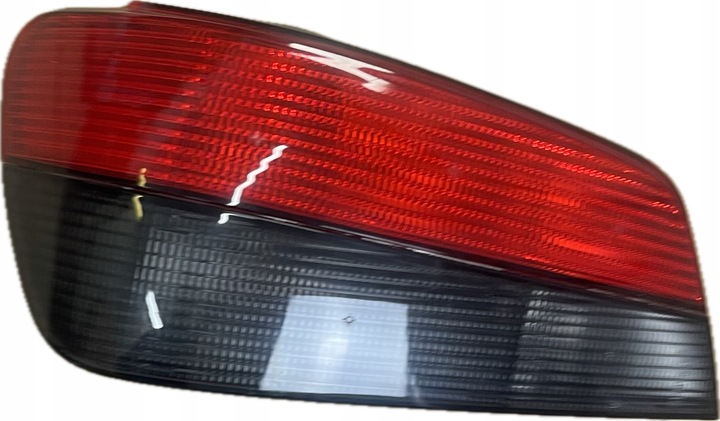 фото №1, Лампа левая зад задняя peugeot 306 рестайлинг 1997-2002r вкладка лампы