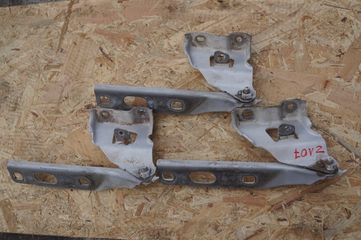 фото №9, Петля капота праві audi a4 b8 8k0823302d ly9c