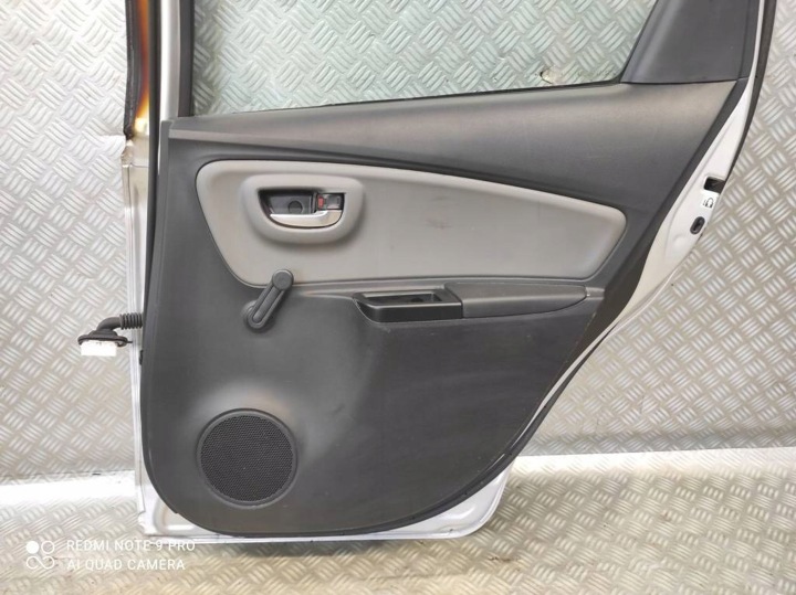 фото №12, Двері задні праві зад toyota yaris iii рестайлінг hb 5d 2015-2021 код фарби 1f7