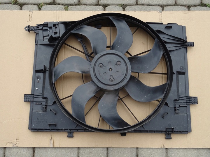 фото №1, Mercedes c-klasa w205 w213 вентилятор a0999061000