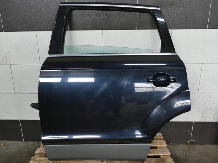 фото №1, Audi q7 4l двері лівий зад ліві задні скло колір lz5q