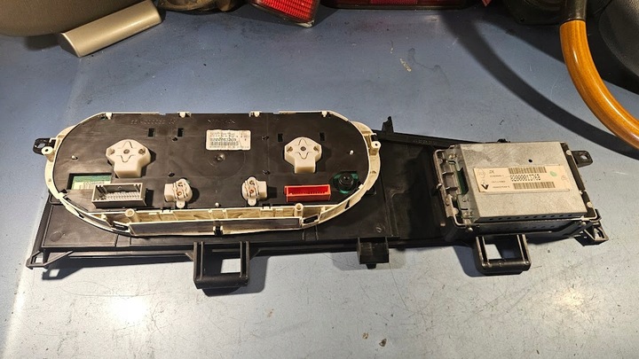 фото №6, Спидометр манометр дисплей vel satis velsatis 3.0 dci 8200263368 8200001376b