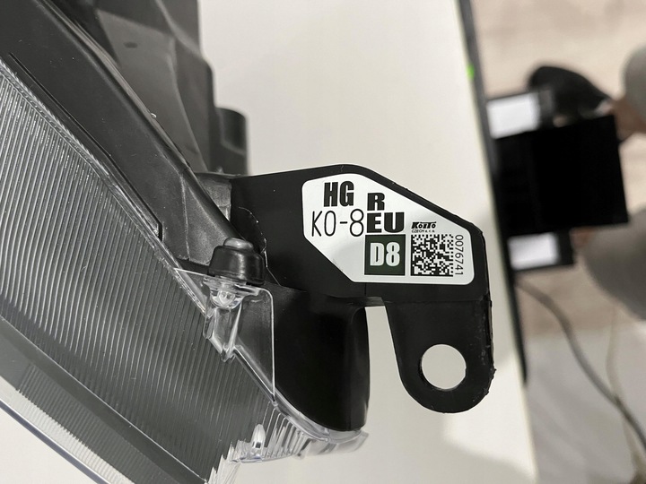 фото №10, Toyota yaris iv лампа правий перед повний led koito k0-8