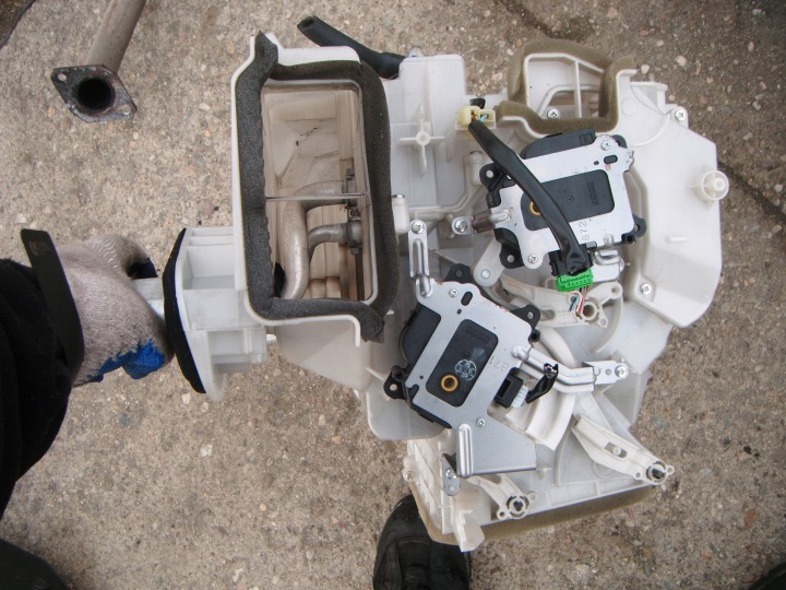 фото №8, Subaru outback iii 3 03-09 2.0 d испаритель