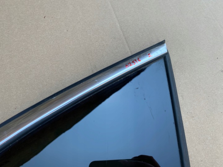 фото №8, Audi a4 b9 8w9 стекло кузова правая зад хром 8w9845298n оригинал