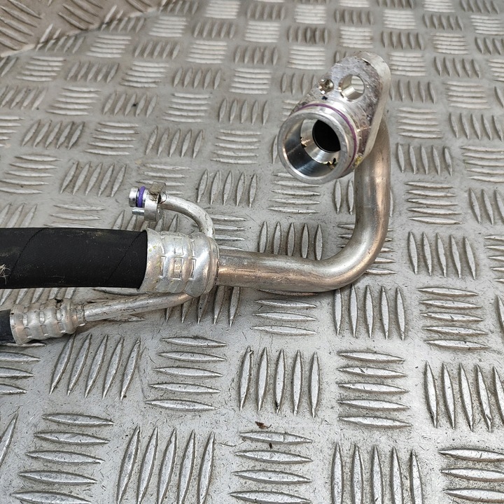 фото №5, Audi q4 sportback e-tron 2023 шланг / шланг кондиционера a/c