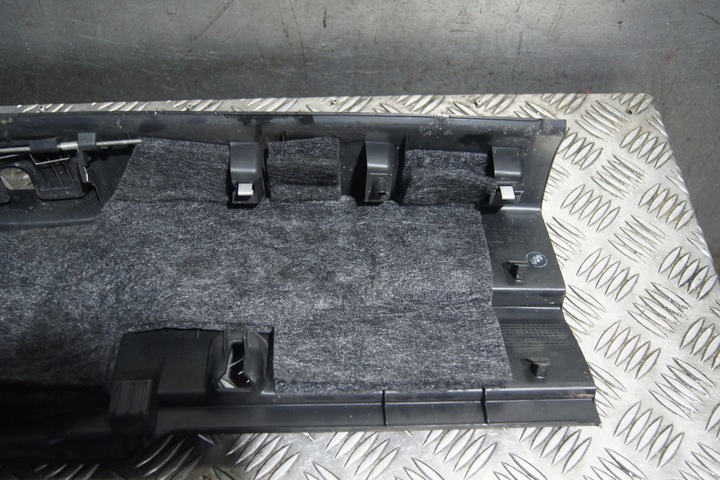 фото №10, Планка порога багажника - audi a3 8v 5d 13-20