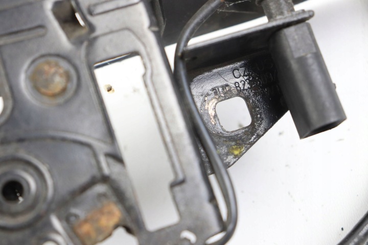 фото №6, Skoda superb i замок засов капота перед крышки двигателя 3u0823609a