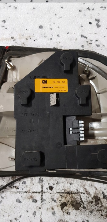 фото №7, Opel vectra b лампа праві + лівий зад задня 90568049 90568047