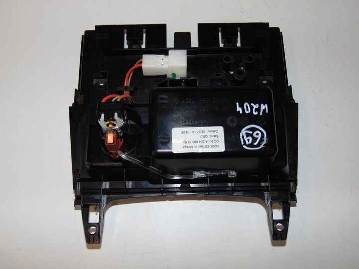 фото №6, Пепельница popiołka mercedes c w204 a2046801350