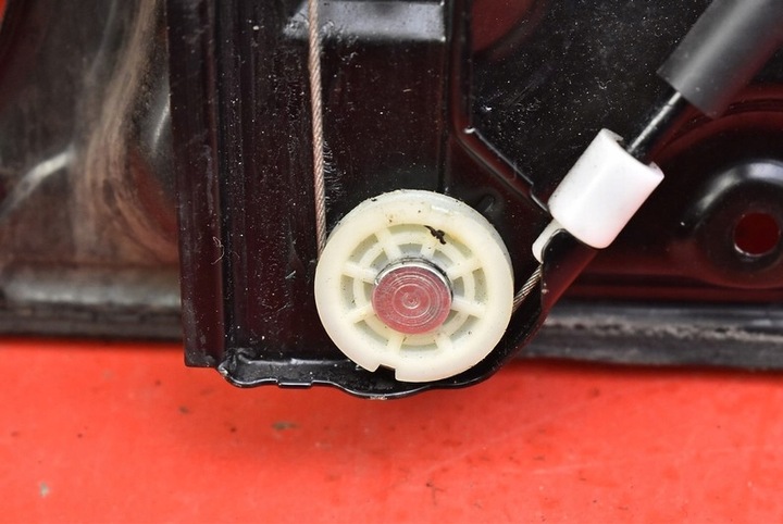 фото №11, Подъемник стекла левый перед eu vw new beetle 00r