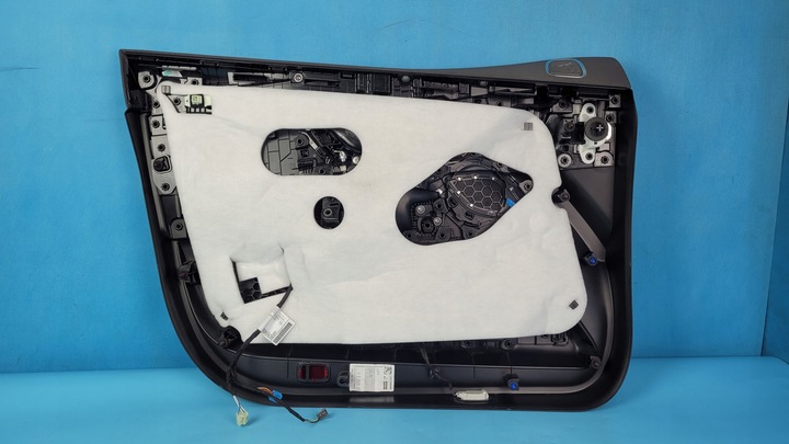 фото №6, Mercedes eqe w295 350+ 23r боковина двері правий перед a2957205001