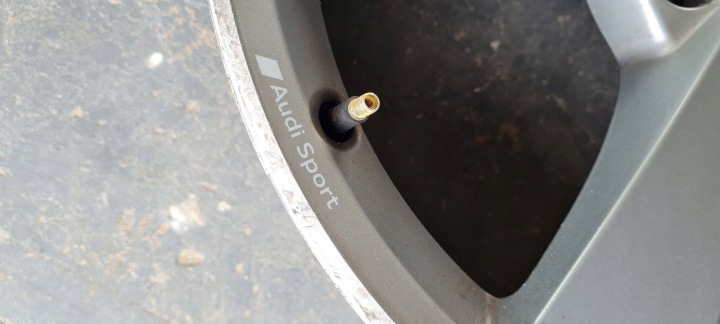 фото №11, Audi s4 b9 8w a4 диск алюминиевый диск rotor et40 8.5 r19 8w0601025cg