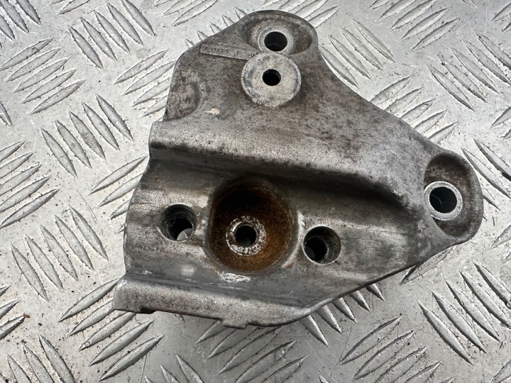 фото №6, Peugeot citroen vti кронштейн кронштейн коробки 326b42q