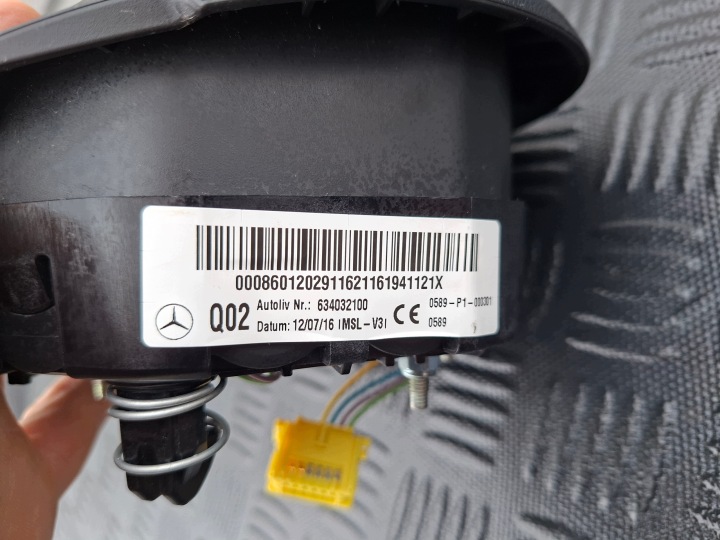 фото №10, Подушка водія подушка  a0008601202 mercedes e w213 s213 amg чорна