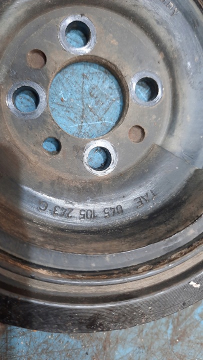 фото №4, Шків насоса гідропідсилювача керма 045105243g vw polo 9n 1.4 tdi