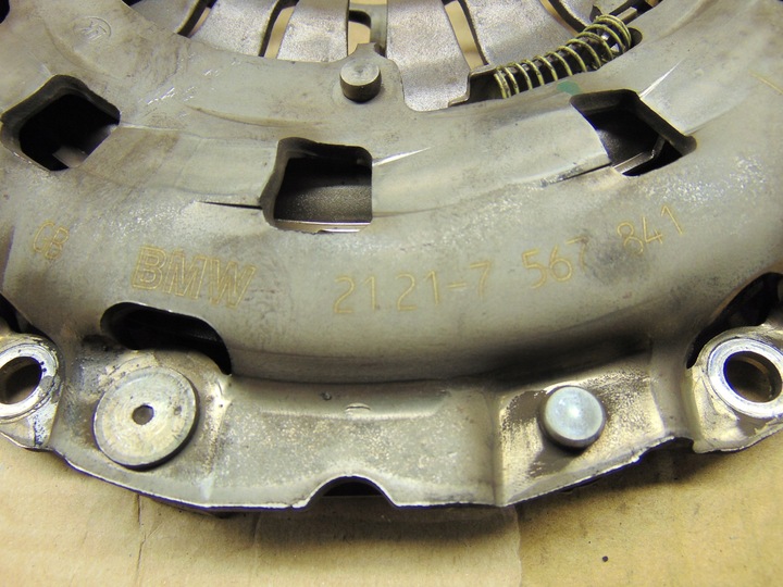 фото №14, Сцепление колесо двухмассовый bmw 1 e87 рестайлинг 1.6 16v бензин n43b16aa 6b механическая коробка передач