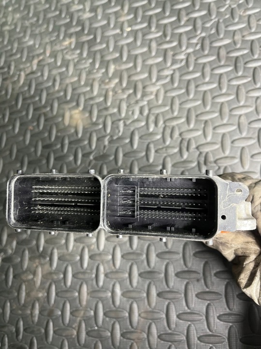 фото №6, Блок керування двигуном (ебу, комп'ютер двигуна) ecu porsche cayenne 7p 4.2 tdi
