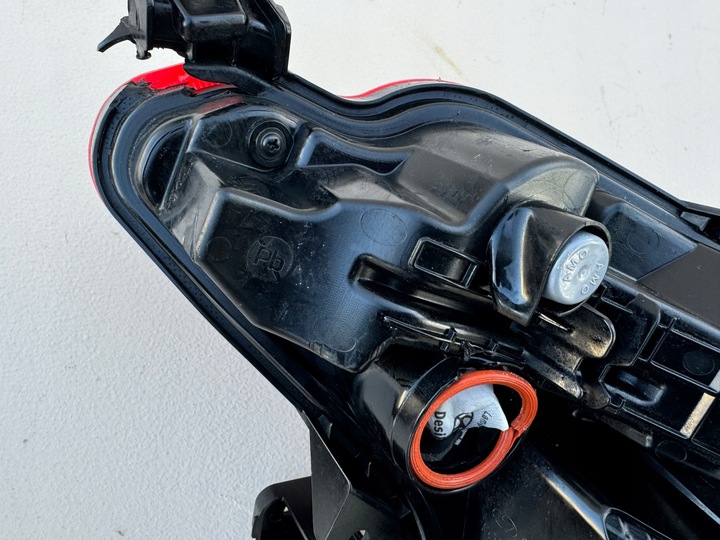 фото №11, Hyundai tucson iv 4 n-line 20r- лампа левый зад задняя левая