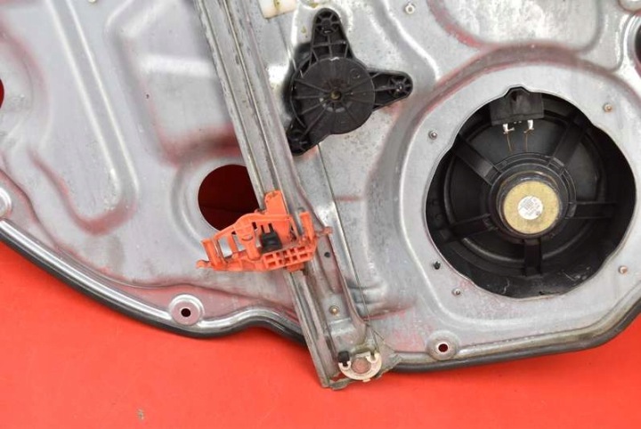 фото №7, Склопідйомник правий зад 00517461550 fiat croma 2 ii 05-11